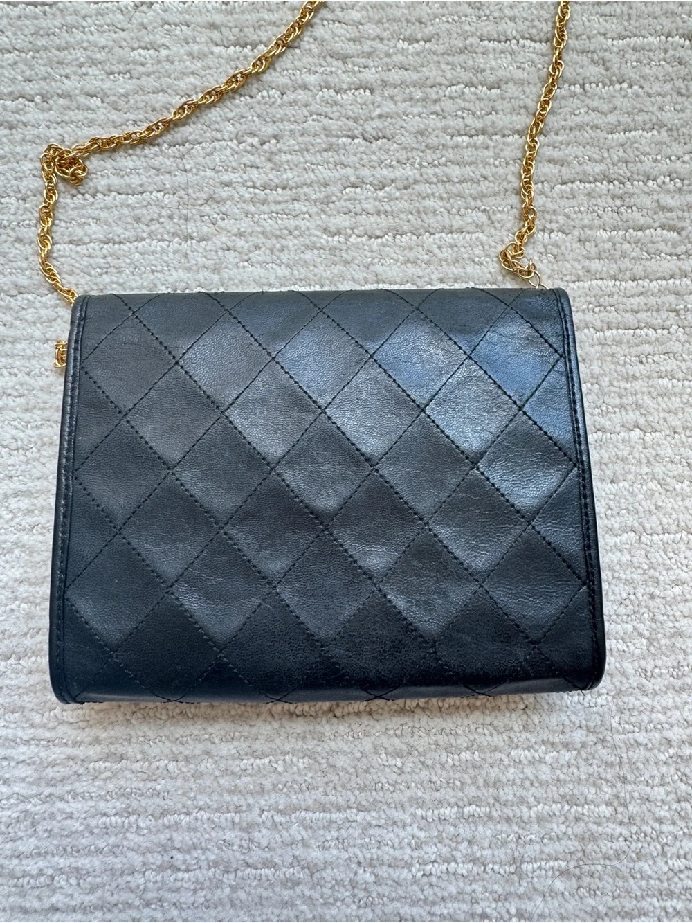 (Authentic) Vintage Chanel Matelassé Lambskin Crossbody Flap Bag | c. 1980s